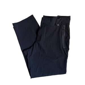 Helly Hansen Women's Crewline 7/8 Quick Dry Stretch Pant (Black) - Size 36
